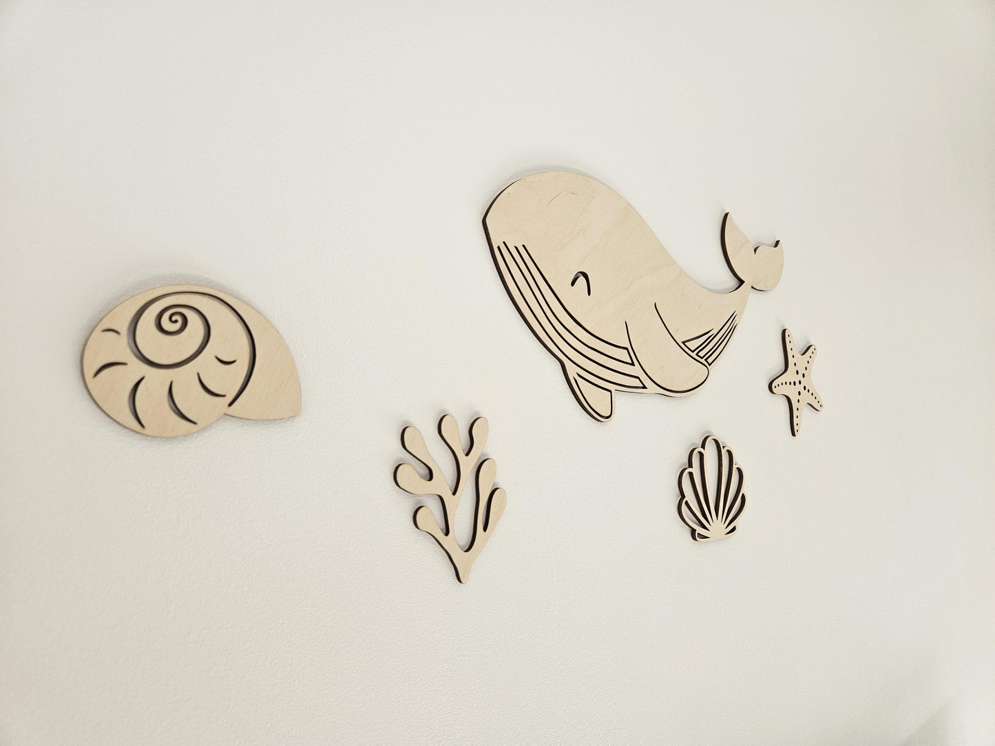 Décoration murale chambre bébé, chambre enfant, Baleine et décorations de mer.