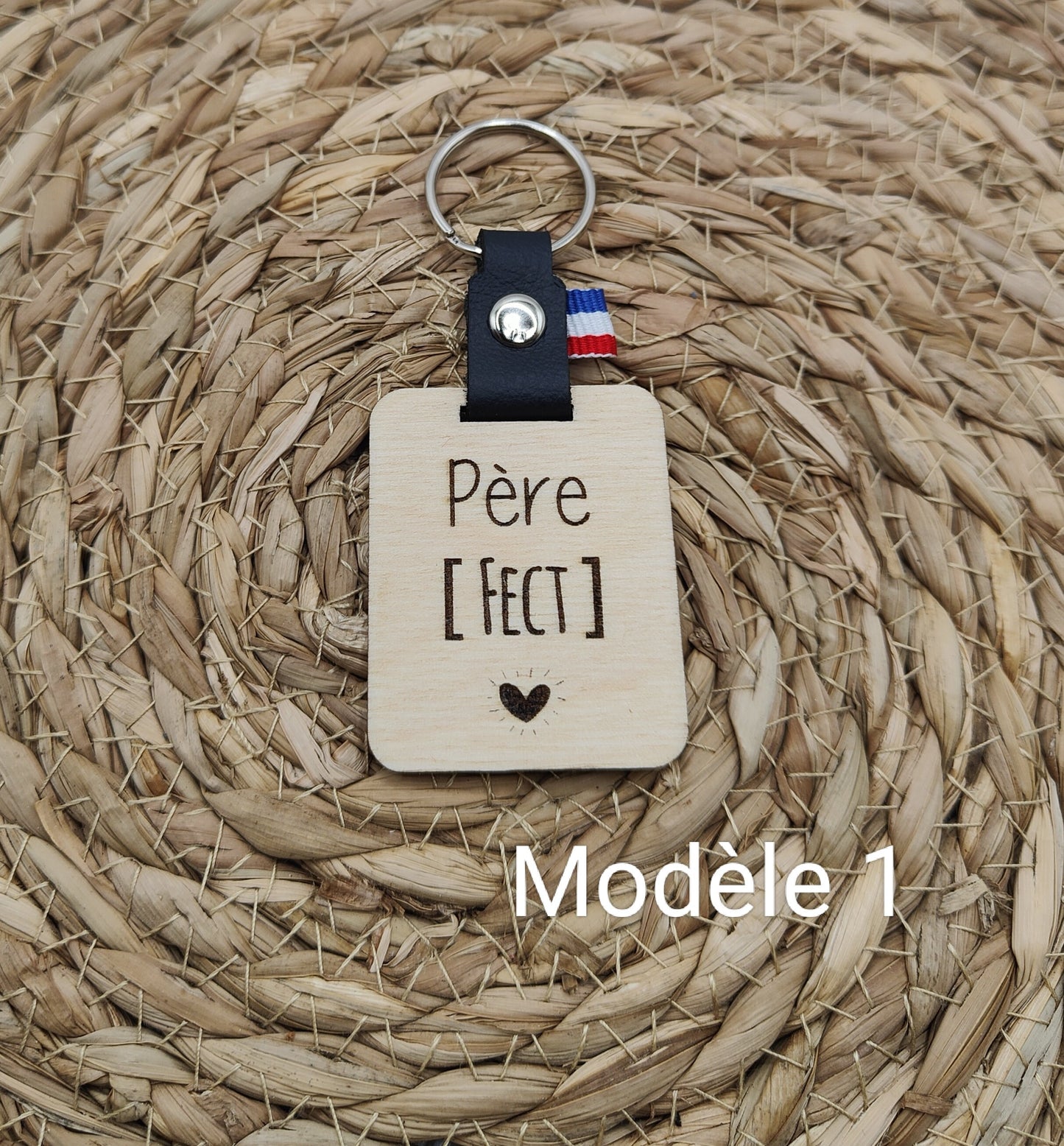 Porte-clés personnalisable bois et cuir (Papa, Parrain, Tonton ...)