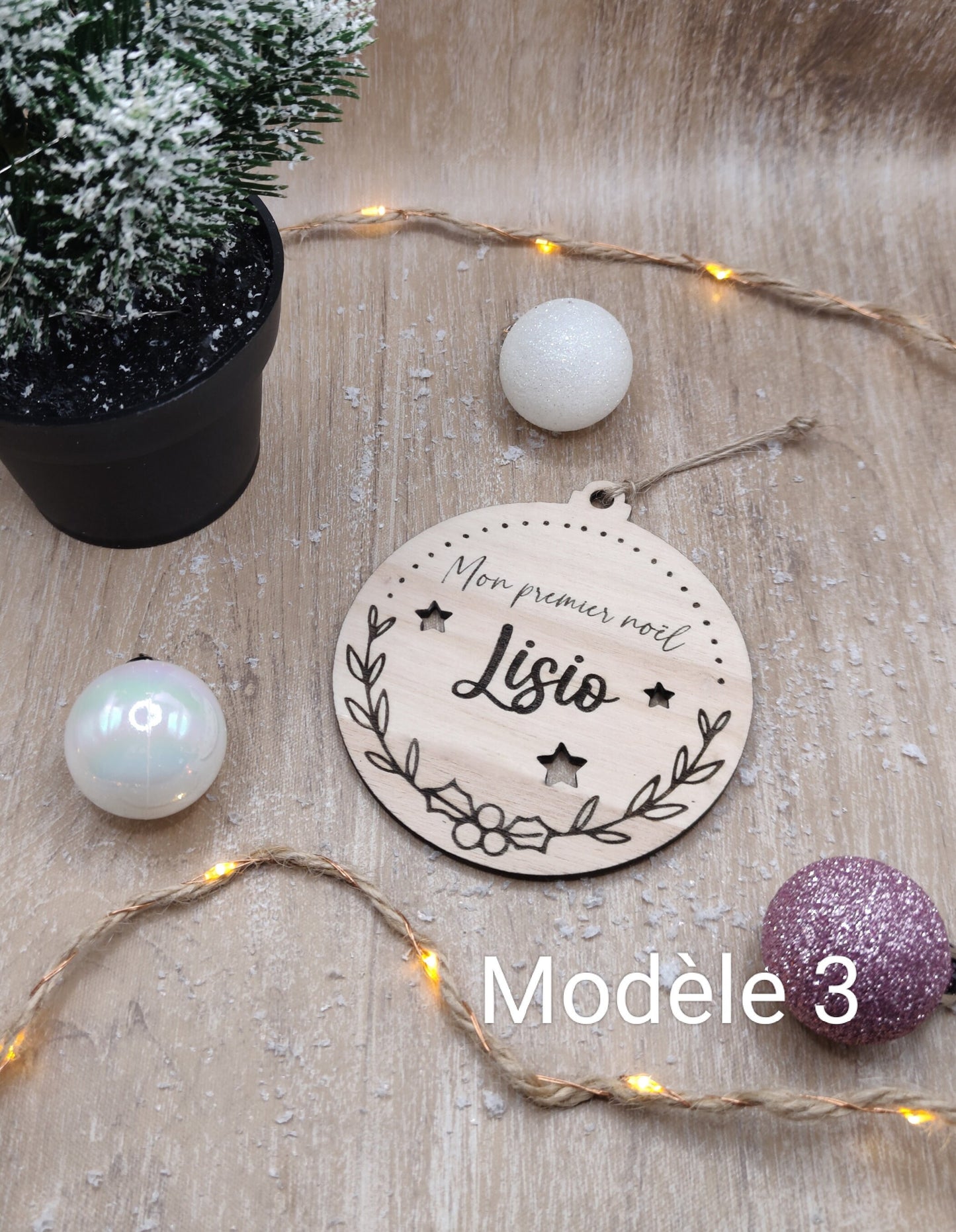 Boule de Noël en bois personnalisé/"Mon premier noël"