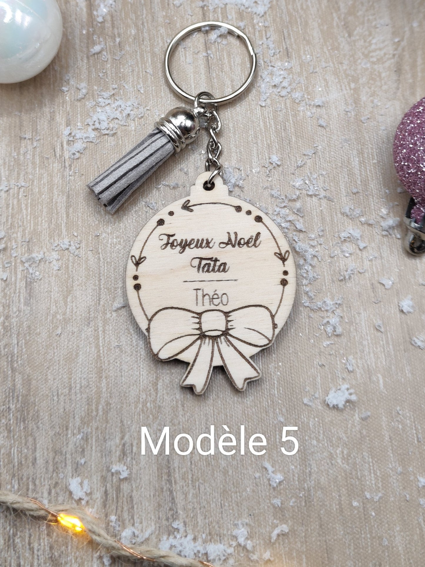 Porte-clés de noël personnalisés/Maitresse, Nounou, Atsem, Mamie, Tata...