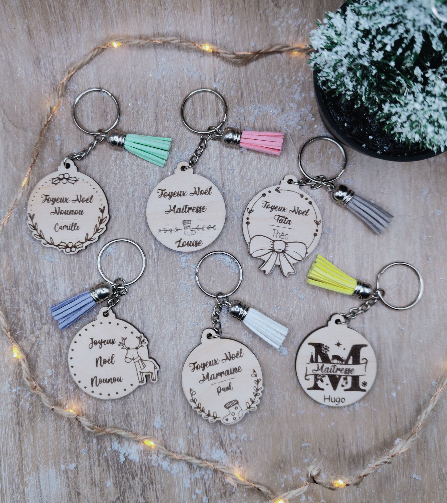 Porte-clés de noël personnalisés/Maitresse, Nounou, Atsem, Mamie, Tata...