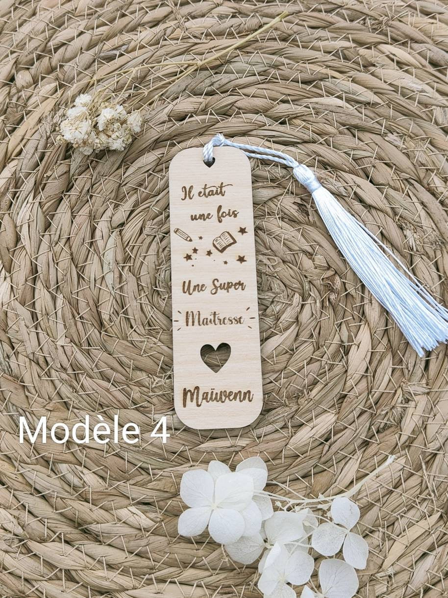 Marque page en bois personnalisé (Cadeau pour Nounou, Maman, Atsem, Mamie, Marraine, Maîtresse ...)