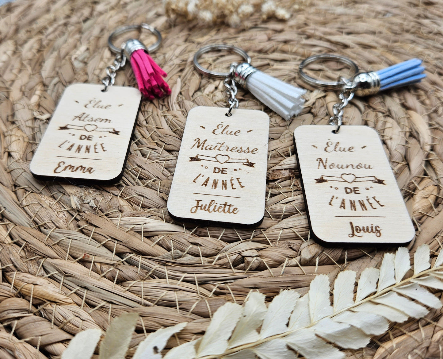 Porte-clés en bois personnalisé "Élu (Maîtresse, Nounou, Atsem ...) de l'année"