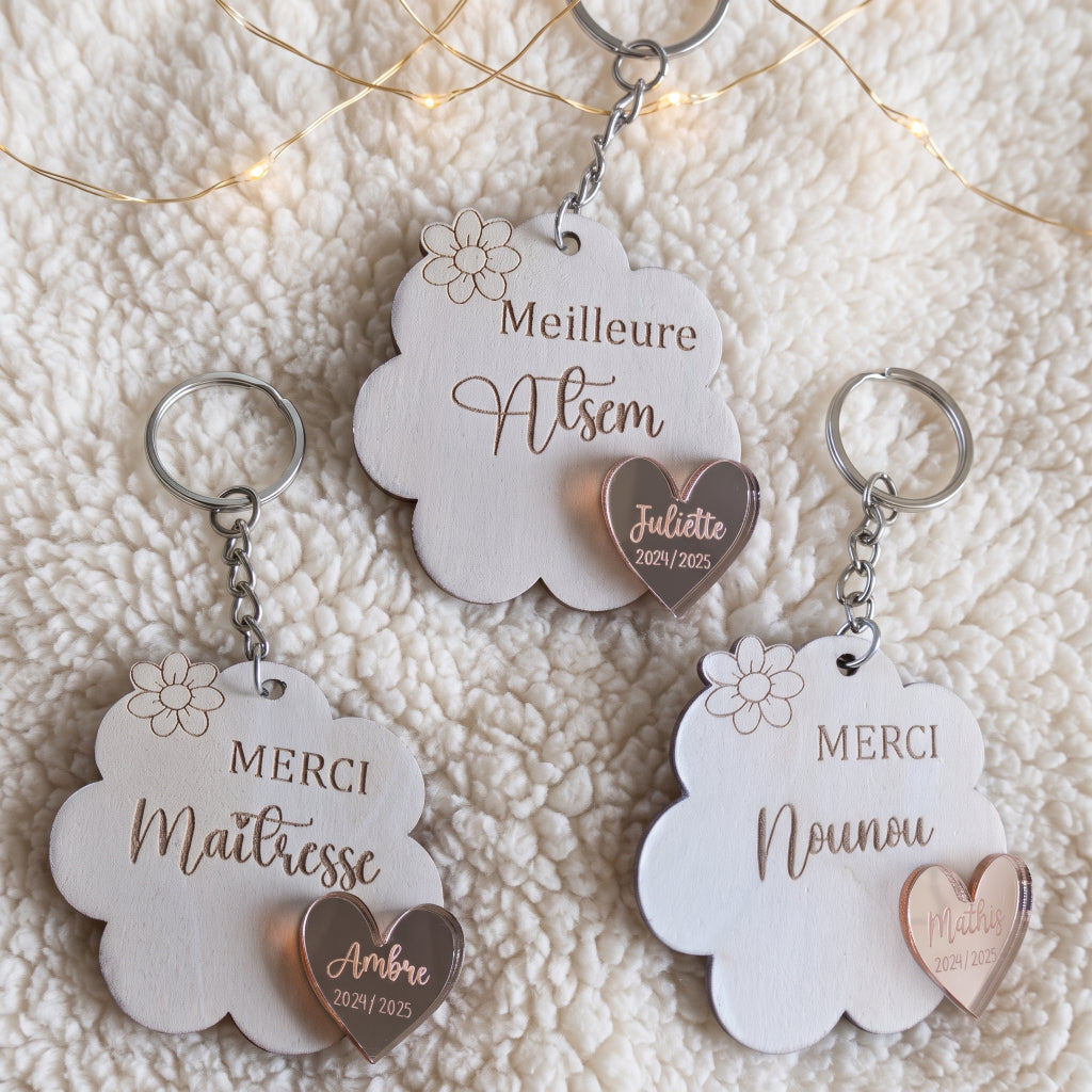 Porte-clés personnalisé en bois et cœur rose gold