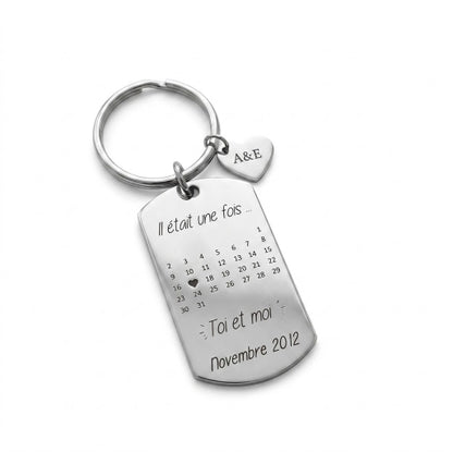 Porte-clés calendrier gravé en acier • Cadeau couple & date