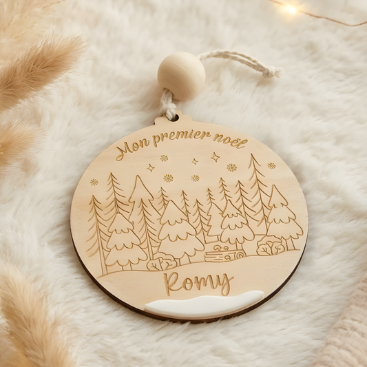 Boule en bois personnalisée « Mon premier Noël » • Forêt