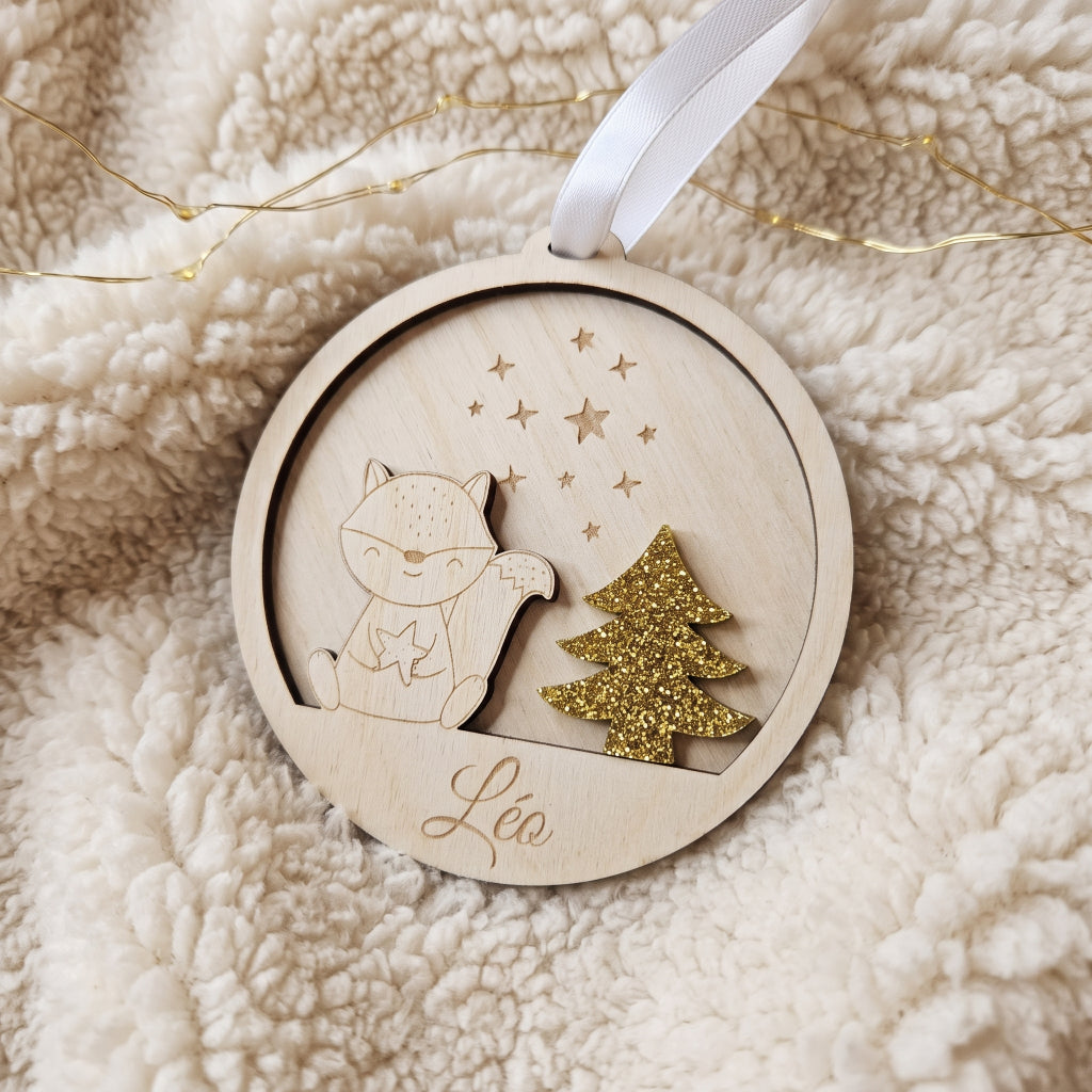 Boule de Noël personnalisée en bois et acrylique • Sapin & prénom
