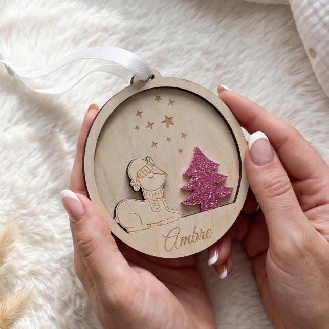 Boule de Noël personnalisée en bois et acrylique • Sapin & prénom