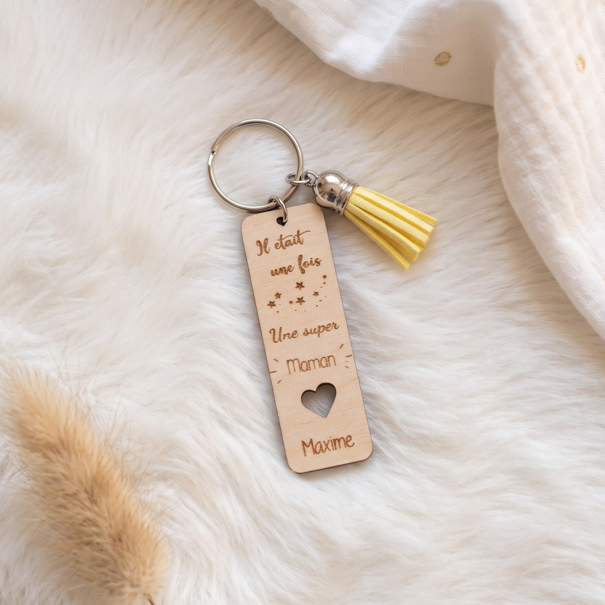 Porte-clés en bois personnalisé avec pompon • Maîtresse, Nounou, Mamie