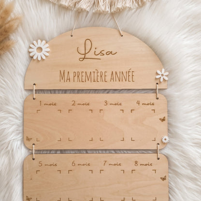 Cadre photo bébé personnalisé « Ma première année » • Motif Fleurs