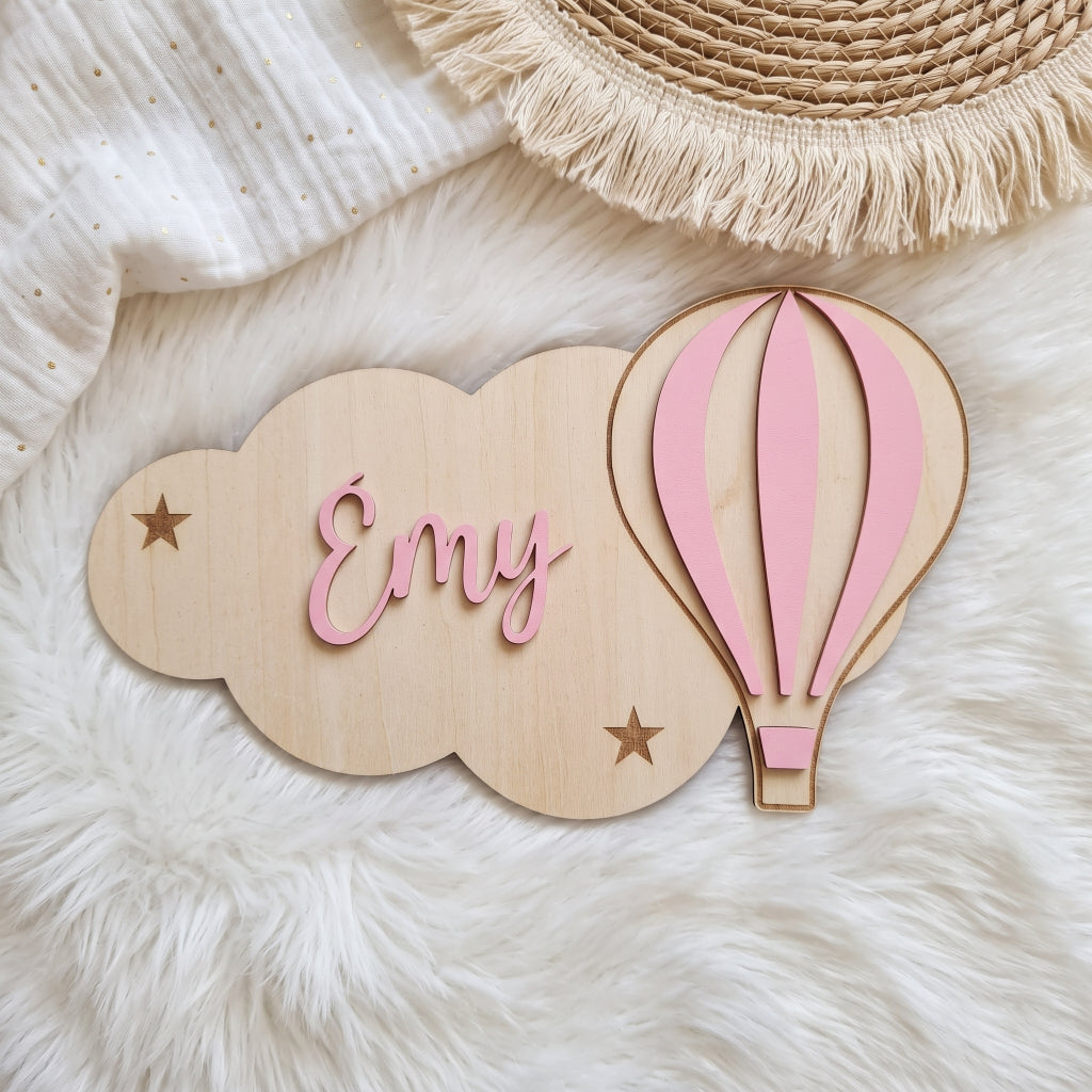 Décoration murale nuage et montgolfière personnalisée • Chambre bébé