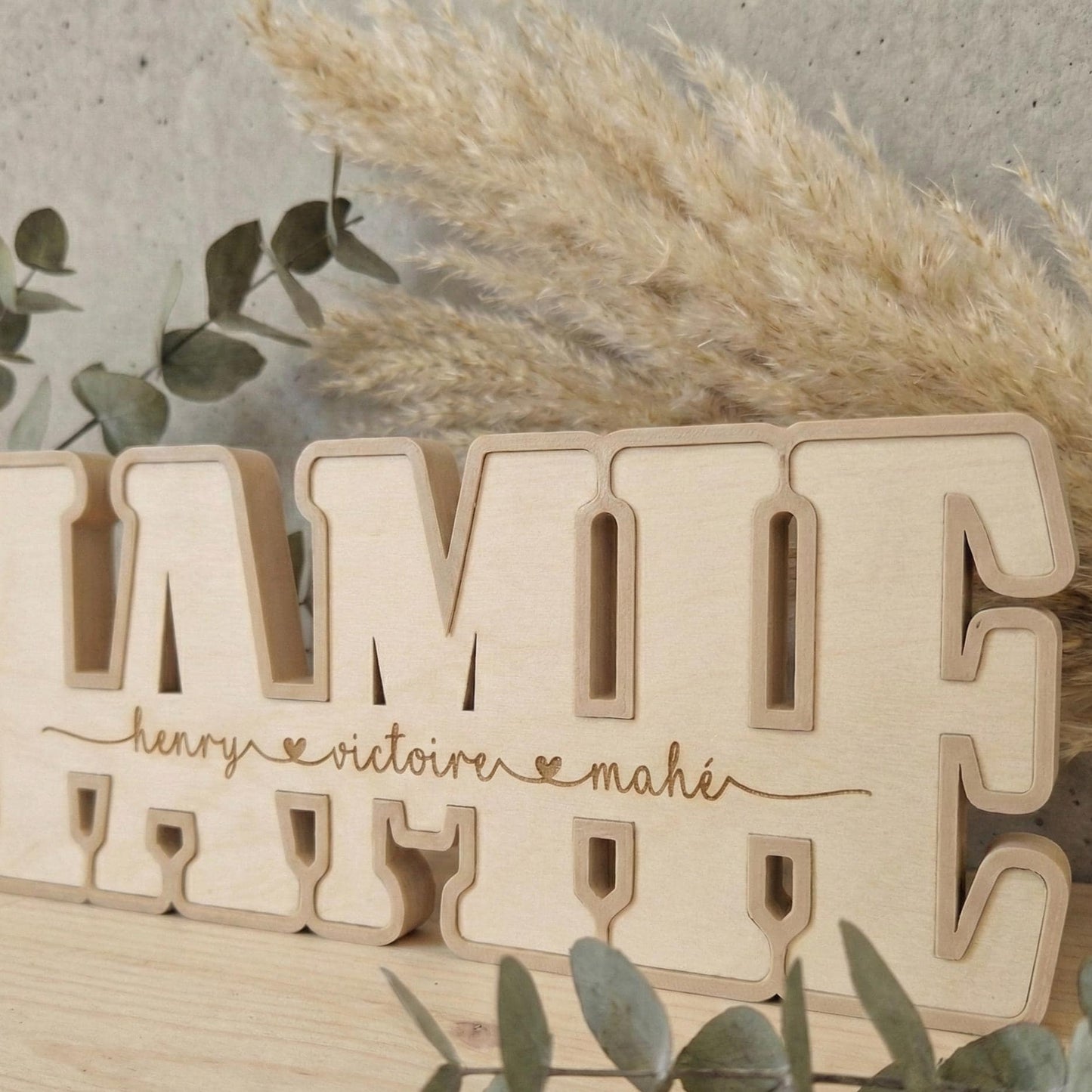 Décoration MAMIE Personnalisée avec Prénoms – Cadeau Fête des Grands-Mères – Cadre Moderne à Poser (Blanc ou Cappuccino)