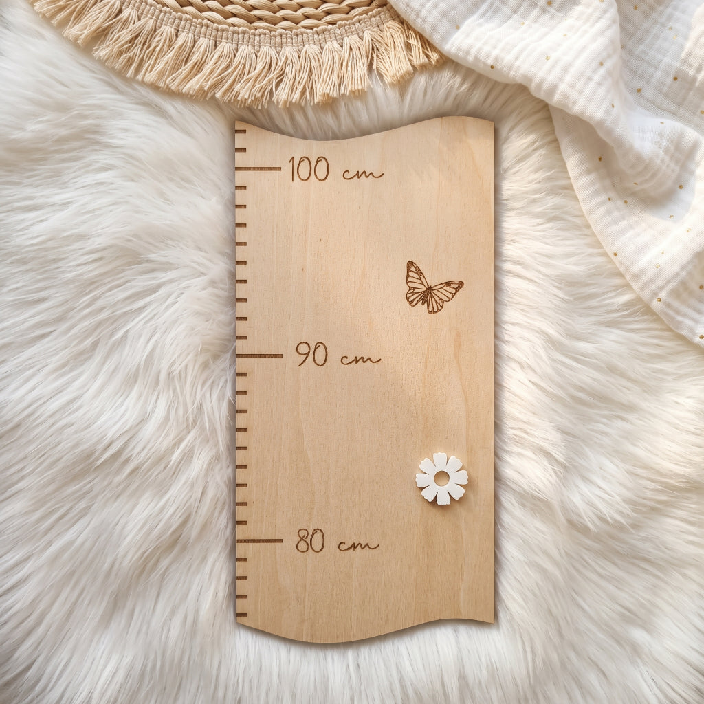 Toise personnalisée en bois et acrylique • Fleurs & Papillons