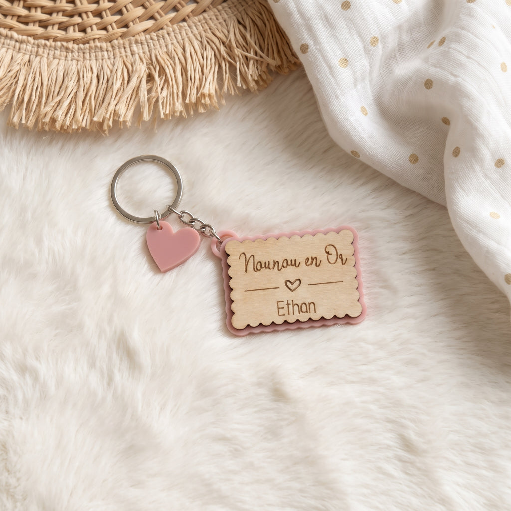 porte-clé bois gravé personnalisé cadeau maîtresse prénom